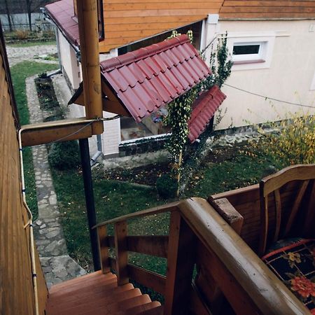 Cottage Nezabudka ヤレムチャ エクステリア 写真
